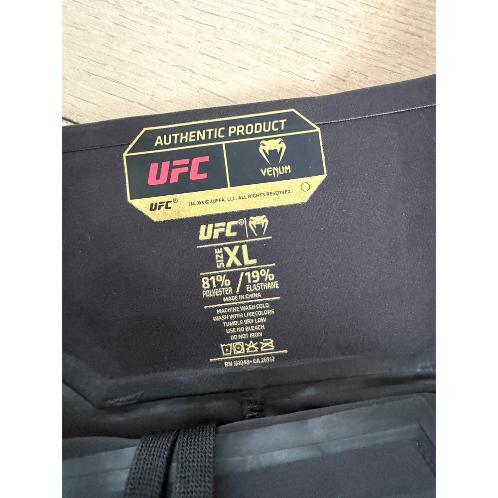 Venum UFC Womens Performance Skort Grey Yellow MMA Training Shorts XL NWT - Picture 3 of 7